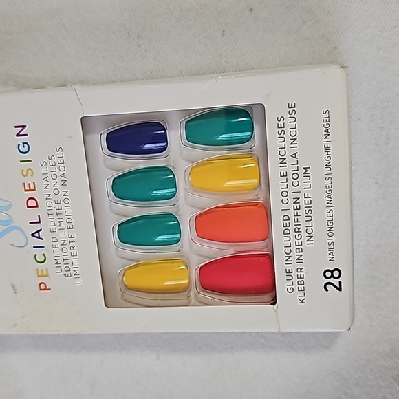 💋 Kiss Press On Nails Rainbow 🌈 - Picture 2 of 4